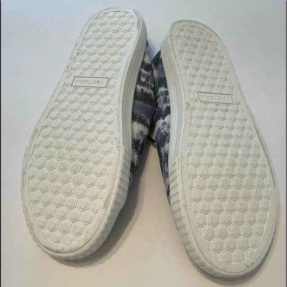 SOLD Tretorn Canvas Kicks NWOT Unworn - Picture 8 of 9
